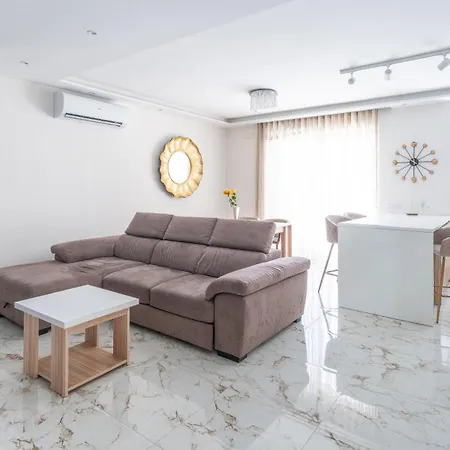 Modern & Luxurious Apartment - Prime Location San Pawl il-Baħar Extérieur photo